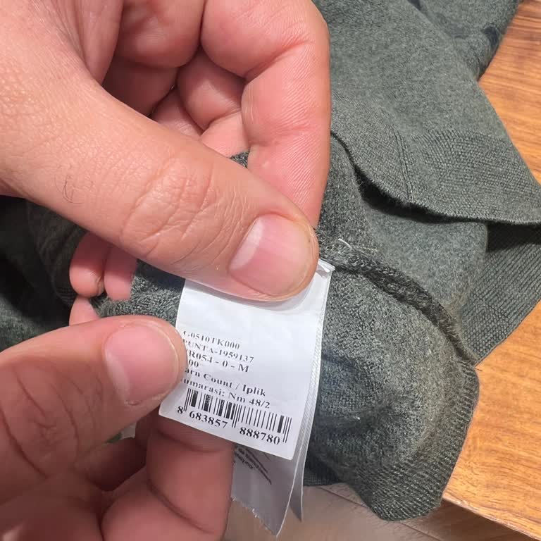 Cacharel'den Aldığımız Kazaklar İlk Yıkamada Küçülüyor