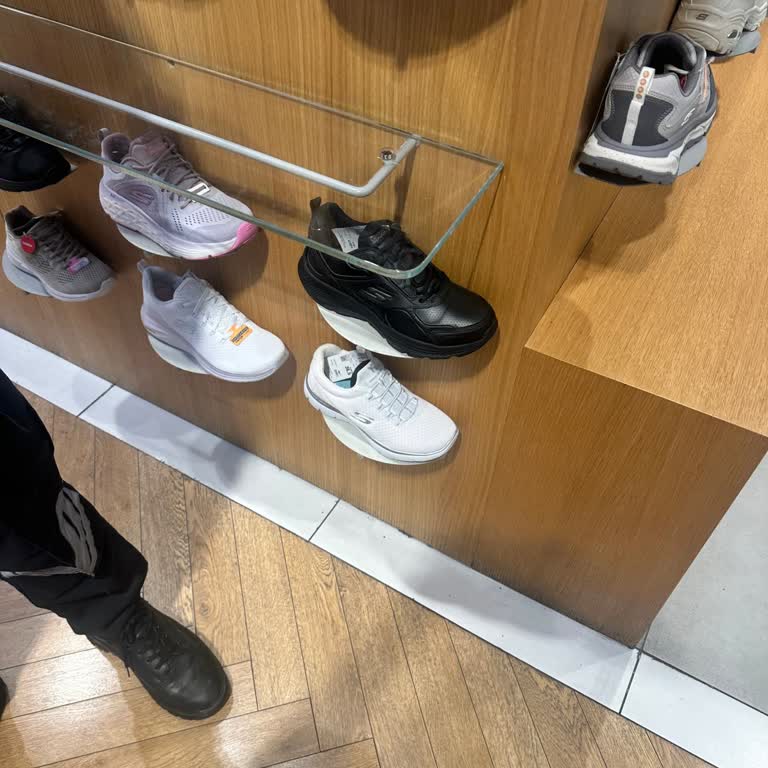 SuperStep Tehlikeli Raf ve İlgisiz Personel