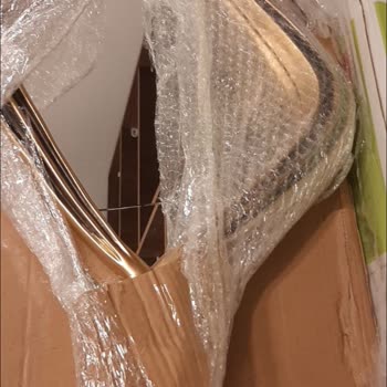 Pera Mari Home Kırık Ürünlerin Yenisini Göndermedi