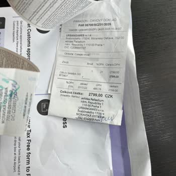 Adidas Yanlış Ayakkabı Çifti: Çözüm Bekliyorum