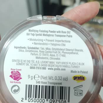 Ciltte Sivilce Yapan Pudra Sorunu