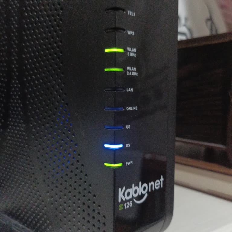 Sürekli Kesilen İnternet Ve Belirsiz Çözümler