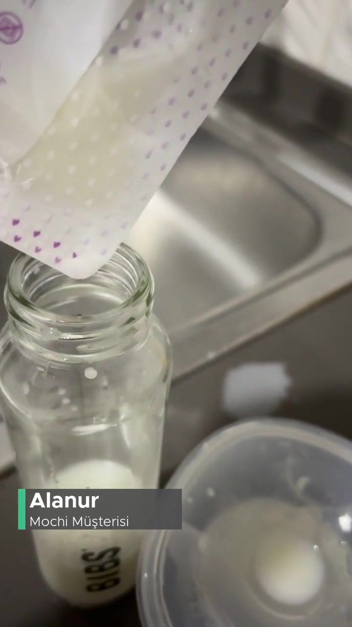 Mochi Delik Süt Saklama Poşetleri! videonun kapak resmi