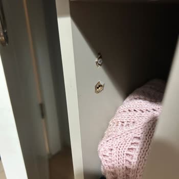 Hasarlı Yatak Odası Takımı Ve İlgisiz Müşteri Hizmetleri