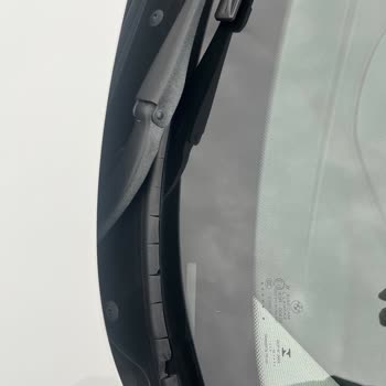 BMW 1.16 Ed Model Ön Cam Fitili Sorunu