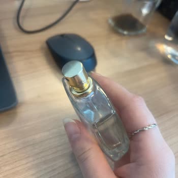 Sızdıran Parfüm, Boşa Giden Ücret!