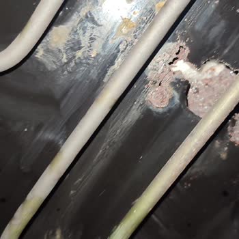 Arçelik Fırında Kısa Sürede Paslanma Ve Delik Sorunu