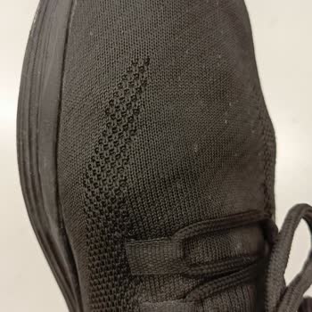 LCW Ayakkabının Tehlikeli Kayganlığı Ve İlgisizlik