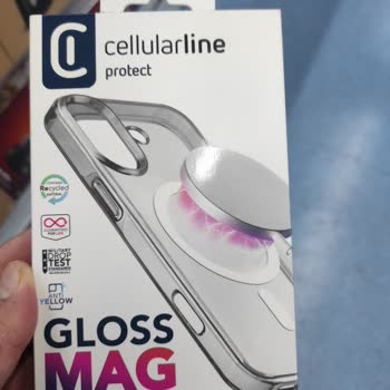 Yanlış Telefon Kılıfı Ve İlgisiz Personel