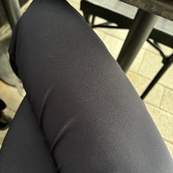 Yüksek Fiyatlı Pantolonun Hızla Tüylendi