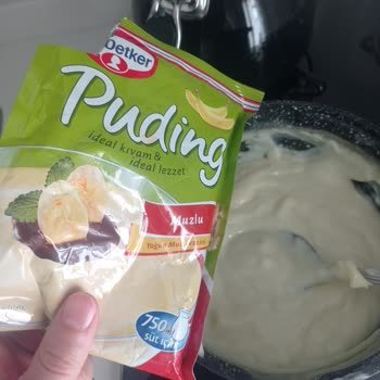 Muzlu Pudingde Beklenmedik Siyah Noktalar