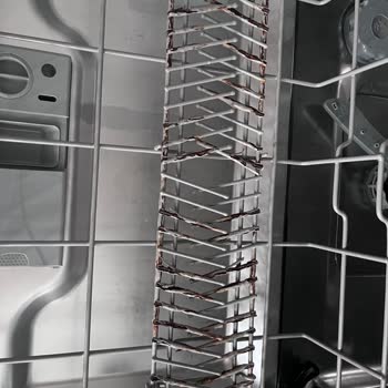 Franke Bulaşık Makinesinde Tel Paslanması Ve Yetersiz Müşteri Hizmetleri