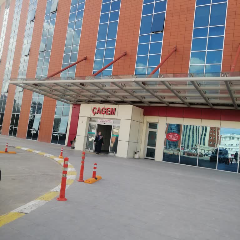 Devlet Hastanesinde Hasta Kabul Sorunu