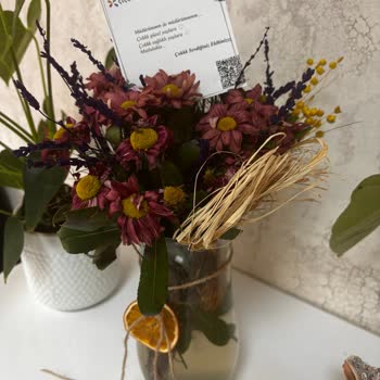 Yanlış Çiçek, İlgisiz Müşteri Hizmetleri