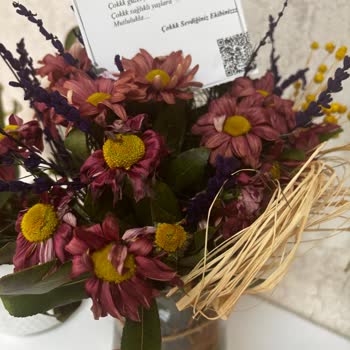 Yanlış Çiçek, İlgisiz Müşteri Hizmetleri