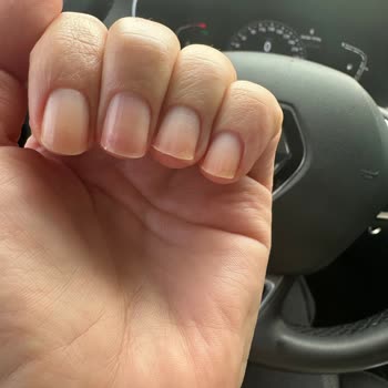 Profesyonellikten Uzak Manikür Ve Pedikür Deneyimi