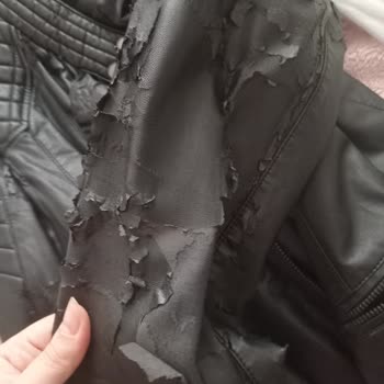 Deri Ceketimde Beklenmedik Soyulma Problemi