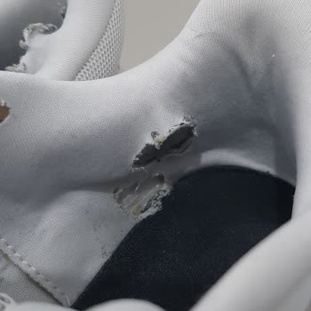 Adidas Ayakkabı Deformasyonu Ve Müşteri Hizmetleri Sorunu