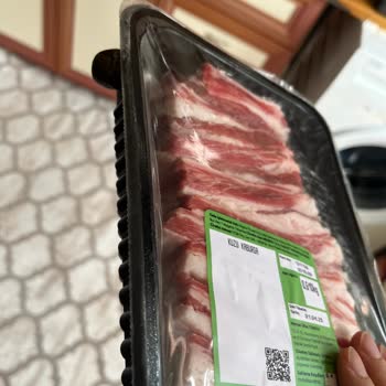 Siparişimde Devasa Sümüklü Böcek Şoku