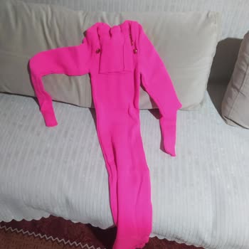 Yanıltıcı Reklam Ve İletişimsizlik: Beklenen Elbise Yerine Sürpriz Paket