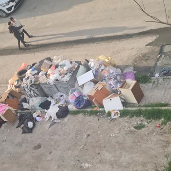 Bağcılar'da Tekstil Atıkları Sorunu: Çözüm Bekleyen Çöp Yığınları