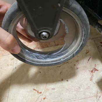 Kraft Bebek Arabasının Tekeri Kırıldı, Teknik Servis Ulaşılmaz