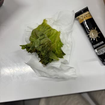 Saygısız Kurye Ve Özensiz Ürün Teslimatı