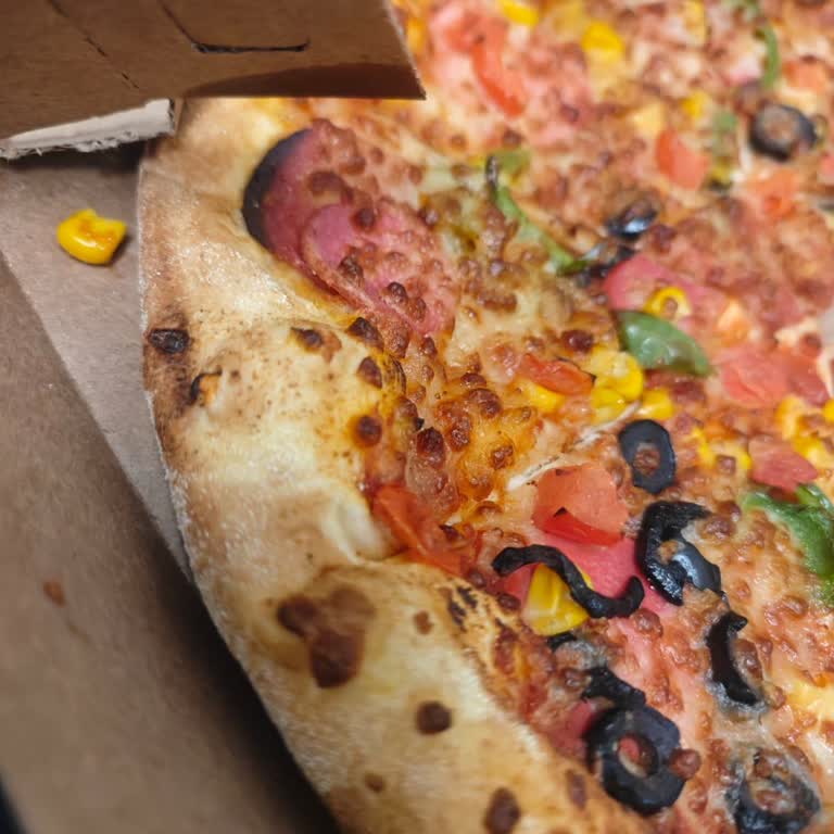 Domino's Pizza İftar Vakti Sipariş Sorunu Ve Müşteri Hizmetleri Eksikliği