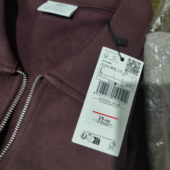 Mango'dan Gelen Giyilmiş Kıyafet Şoku