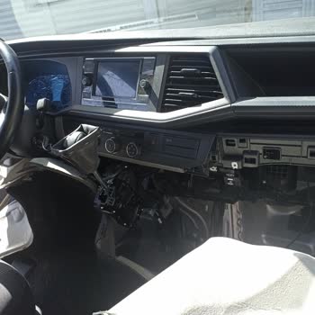 2022 Model Transporter'da Airbag Beyni Mühendislik Hatası