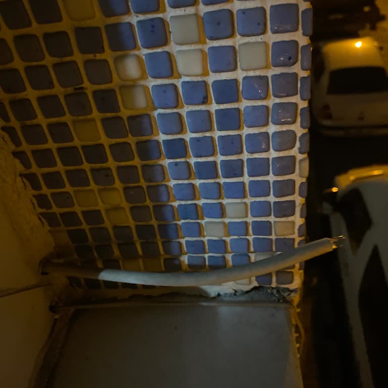 Televizyon Kablosunu Kesen TurkNet Personeli