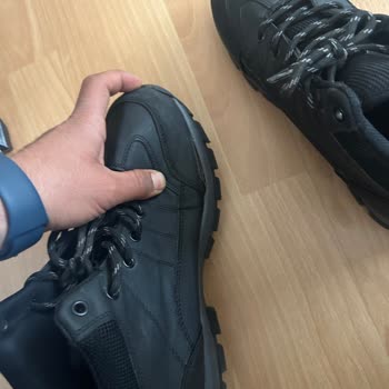 Highland Creek Botlar Su Alıyor Ve Yanlardan Açılıyor