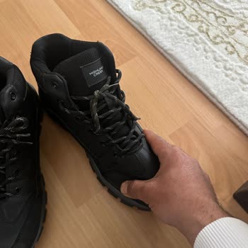 Highland Creek Botlar Su Alıyor Ve Yanlardan Açılıyor