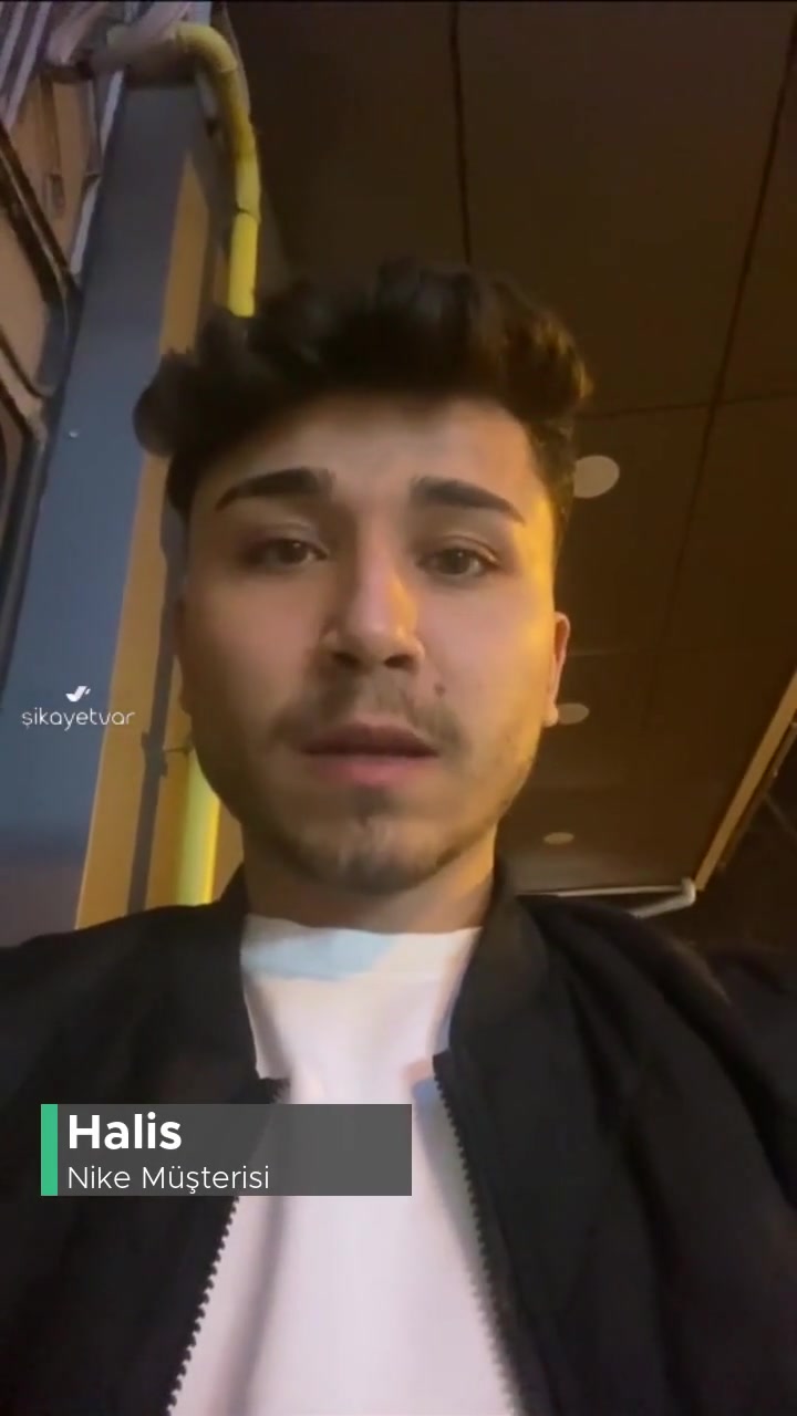 Nike Alt Tabanda Açılma Ve Deride Yırtıklar! videonun kapak resmi