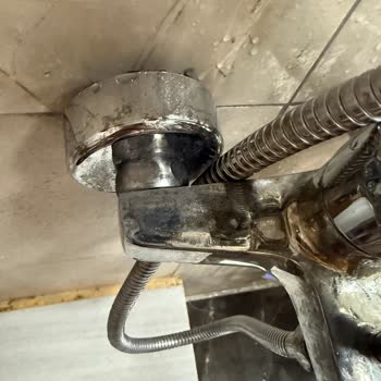 Diversey Taski Clonet Extra İle Musluk Kararma Sorunu