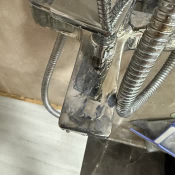 Diversey Taski Clonet Extra İle Musluk Kararma Sorunu