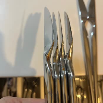 Karaca'dan Alınan Yemek Takımı Paslanıyor: Acil Çözüm Bekliyorum