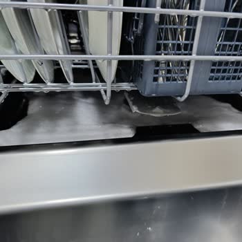 Bulaşık Makinesi Köpük Sorunu Ve Teknik Servis İlgisizliği