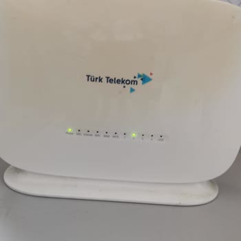 Sürekli Kesilen İnternet Ve İlgisiz Servis