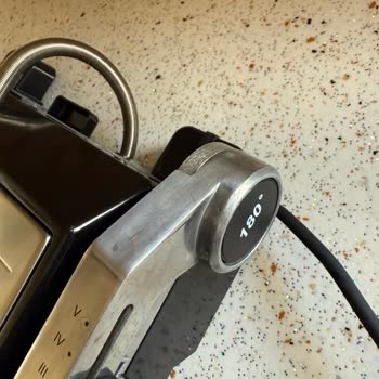 Karaca Züccaciye Kusurlu Gelen Tost Makinesi
