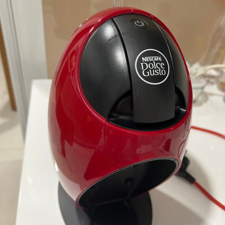 My De'Longhi Nescafe Dolce Gusto Runs but No Water Comes Out After Capsule Insert