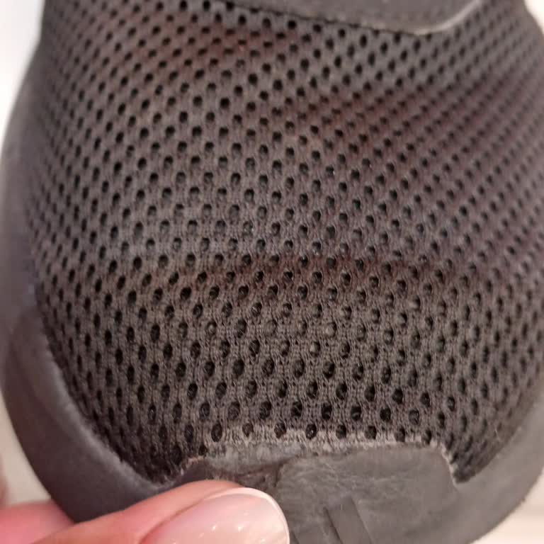 Adidas Ayakkabımın Uçlarında Erken Açılma Problemi