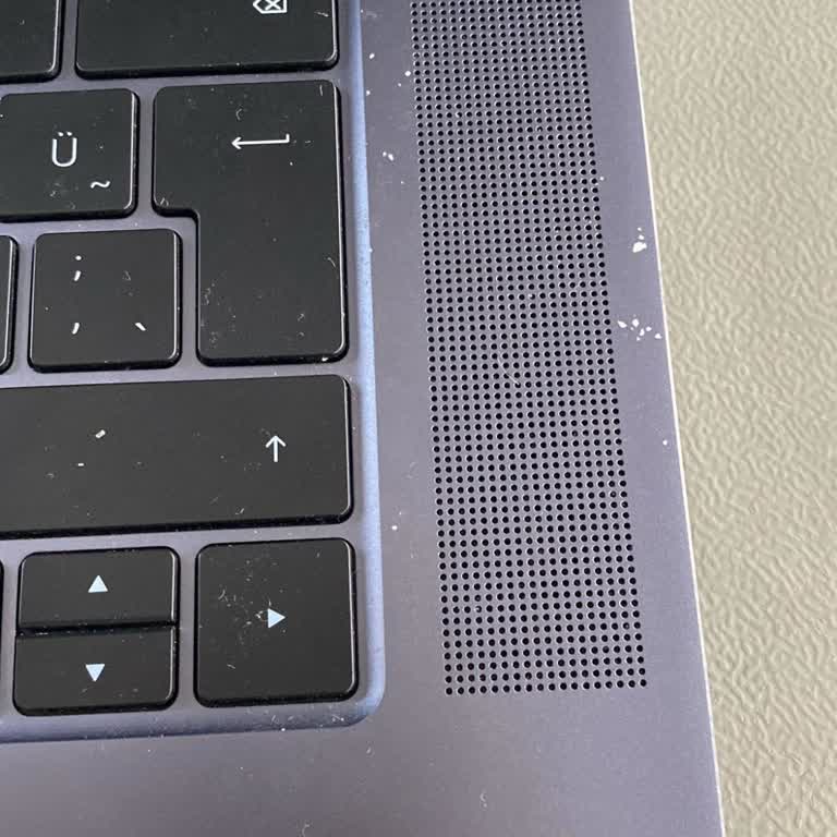 Huawei Matebook16'da Garanti Dışı Boya Problemi Ve Destek Eksikliği