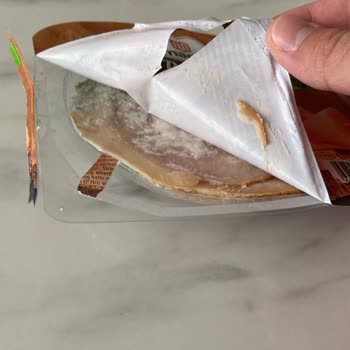 Gıda Güvenliği Sorunu: Küflü Hindi Füme Ürünü