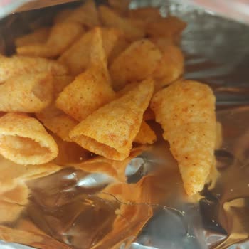 Patos Critos Cips İçinden Tel Çıkması Ve Müşteri Hizmetleri İlgisizliği