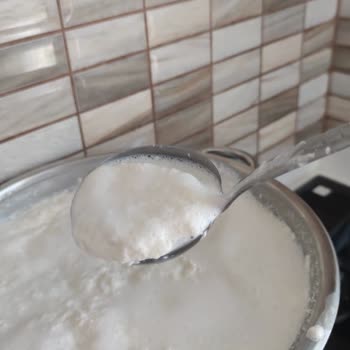 Kaya Çiftliği'nden Alınan Sütte Kesilme Ve İade Sorunu