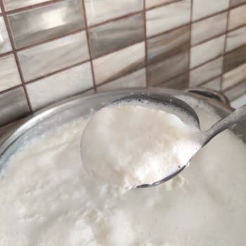 Bozuk Süt Ve İlgisiz Müşteri Hizmetleri