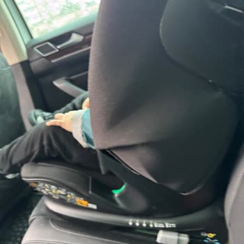 Dayanıksız Maxi Cosi Oto Koltuğu