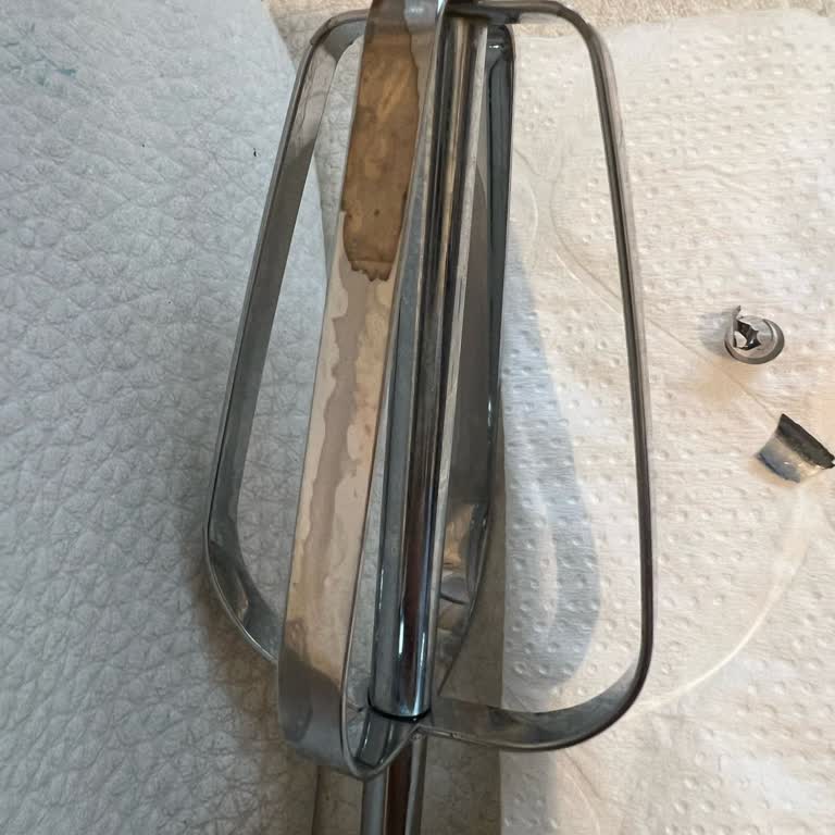 Paslanmaz Çelik Mi? Kiwi El Mikseri Hayal Kırıklığı