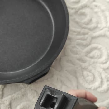 Taç Ev İnternet Mağazasında Kırık Tava Ve Geciken Değişim Süreci